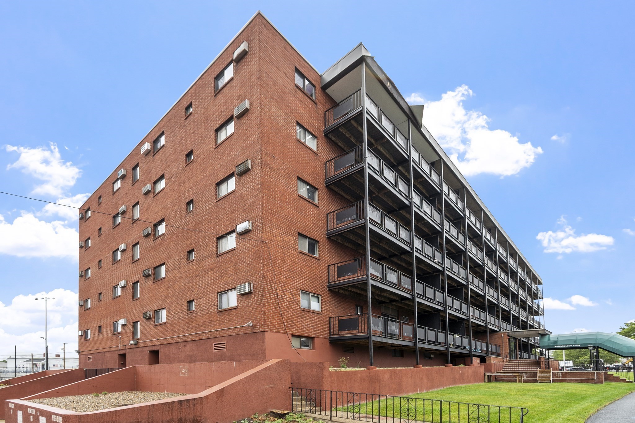 585 Revere Beach Parkway Unit 312, Revere, MA 02151 - Image 2