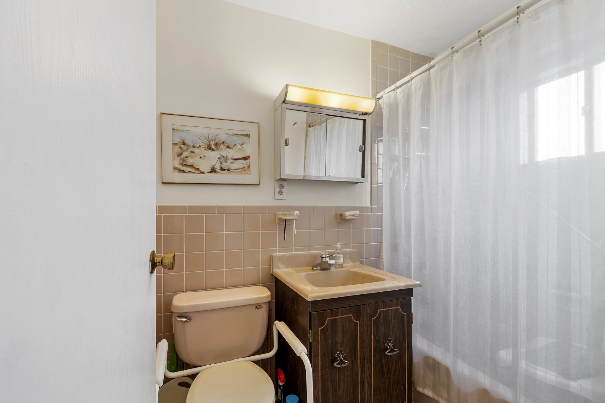 585 Revere Beach Parkway Unit 312, Revere, MA 02151 - Image 15