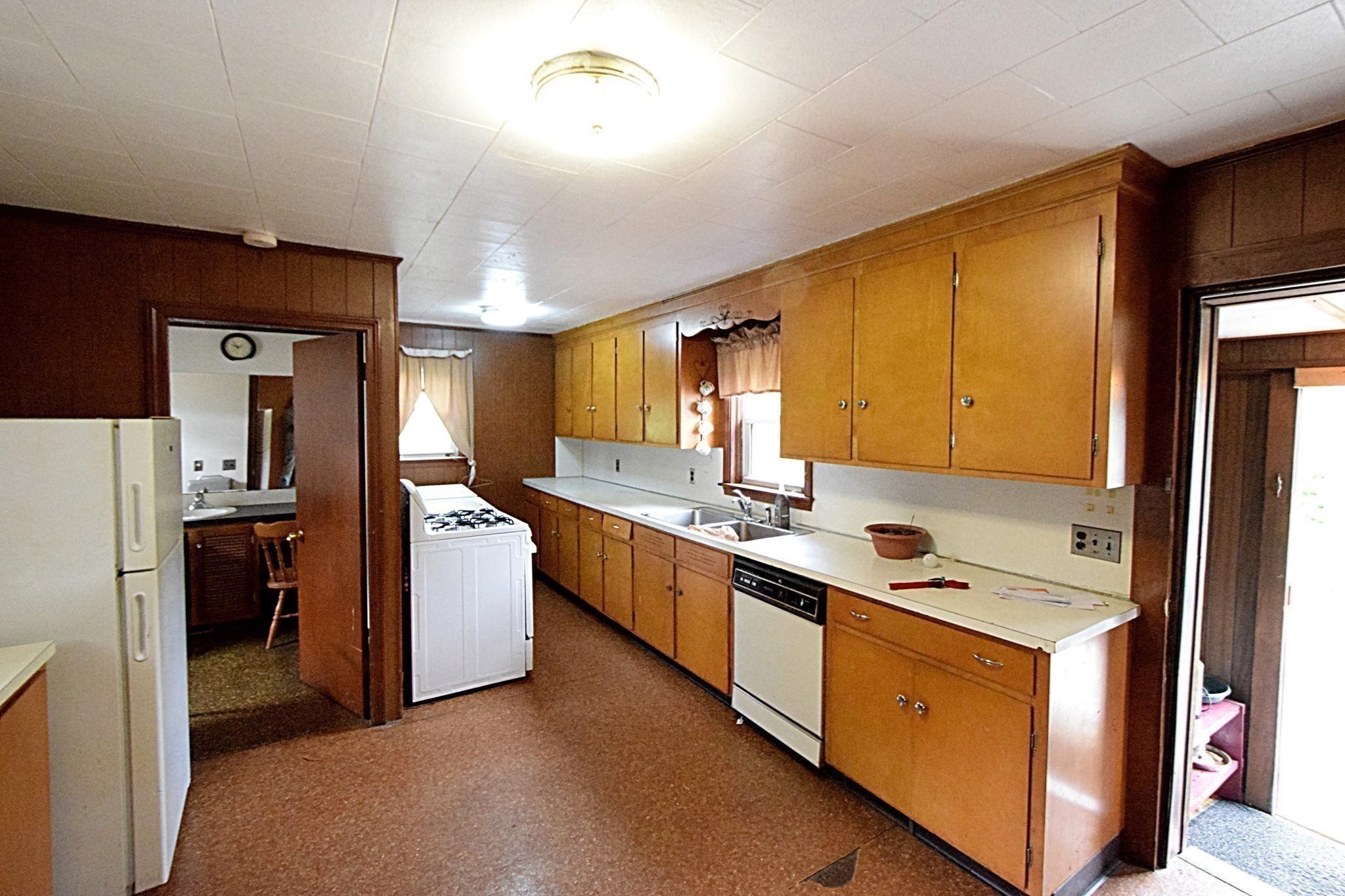 12 Presbrey Ct, Taunton, MA 02780 - Image 3