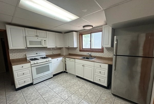 68 Trull, Apt 1
