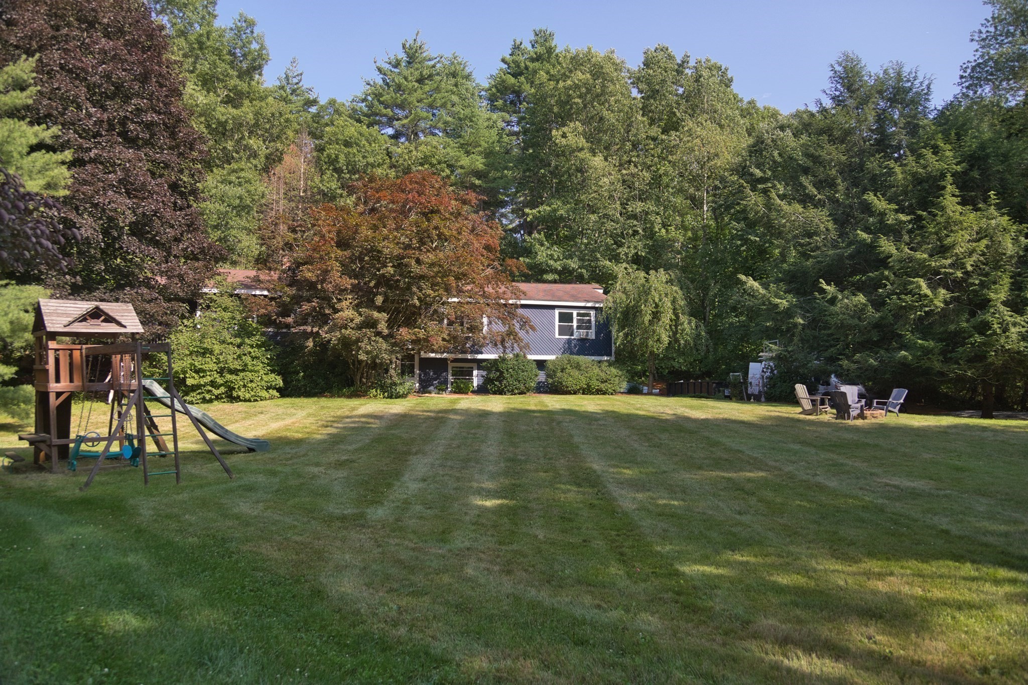 10 Lowell Dr, Stow, MA 01775
