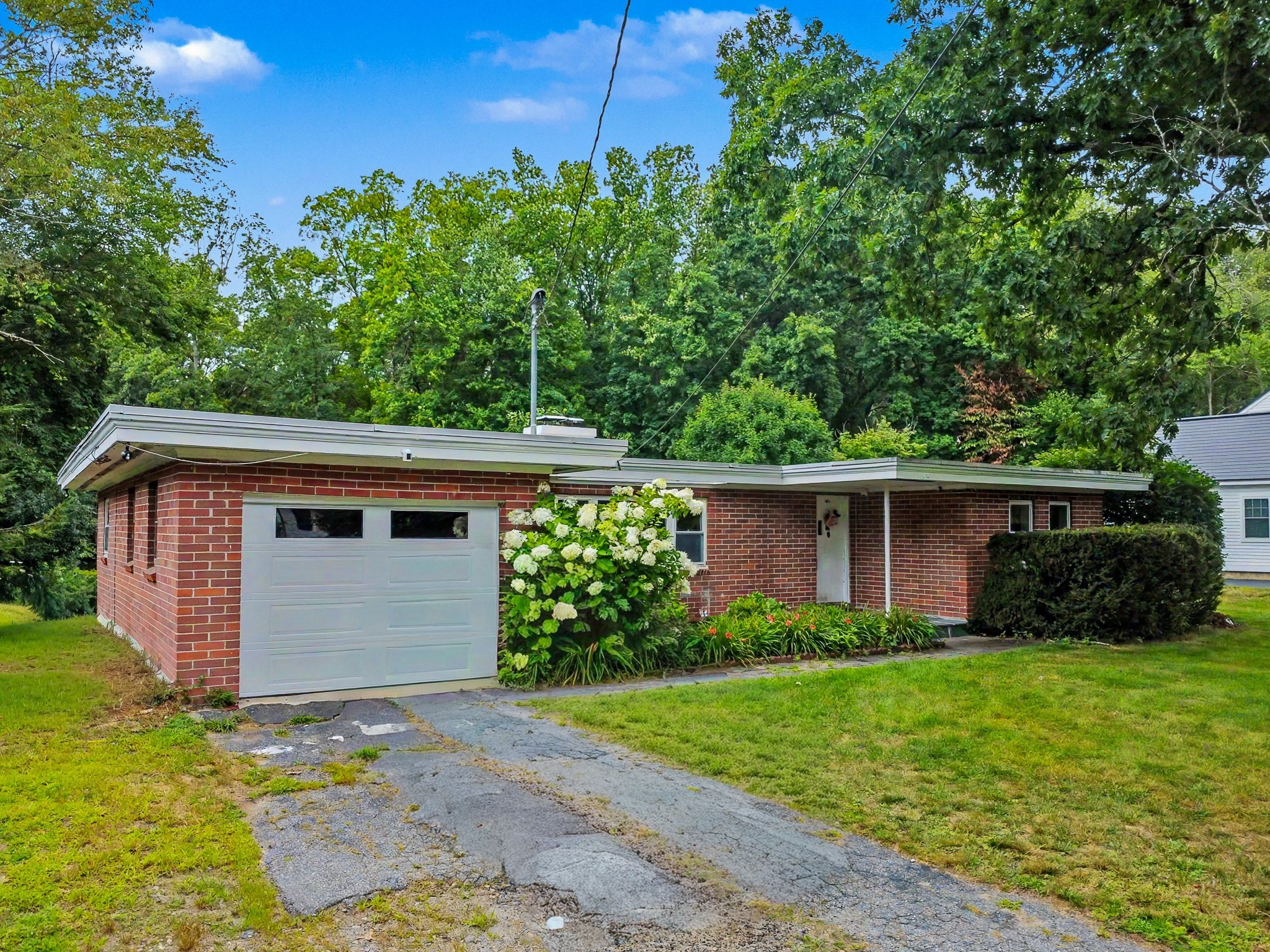 197 River Road, Andover, MA 01810