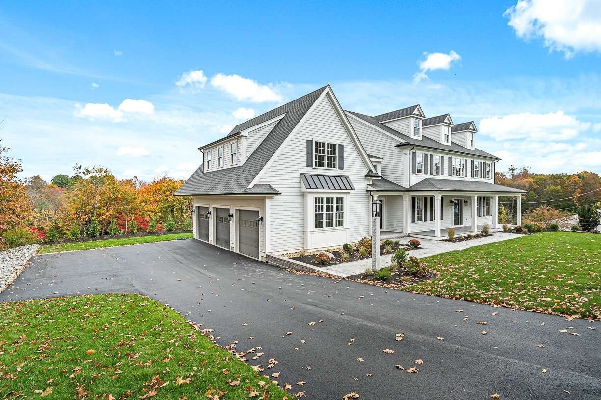 14 Liana Street, Woburn, MA 01801