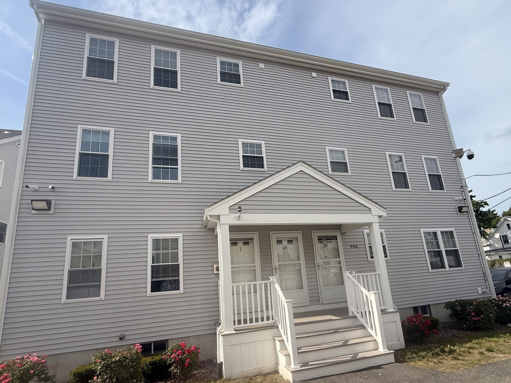 944 Warren Unit 2 F, Brockton, MA 02301