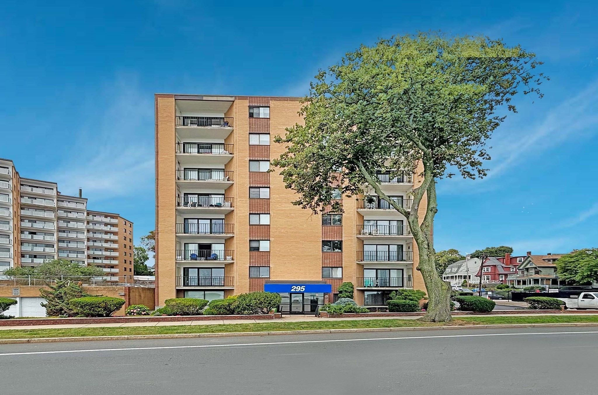 295 Lynn Shore Dr Unit 104, Lynn, MA 01902