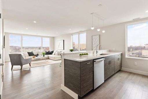 398 Cambridge Street, Apt 404