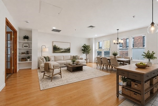 1 Davenport Street, Apt 8