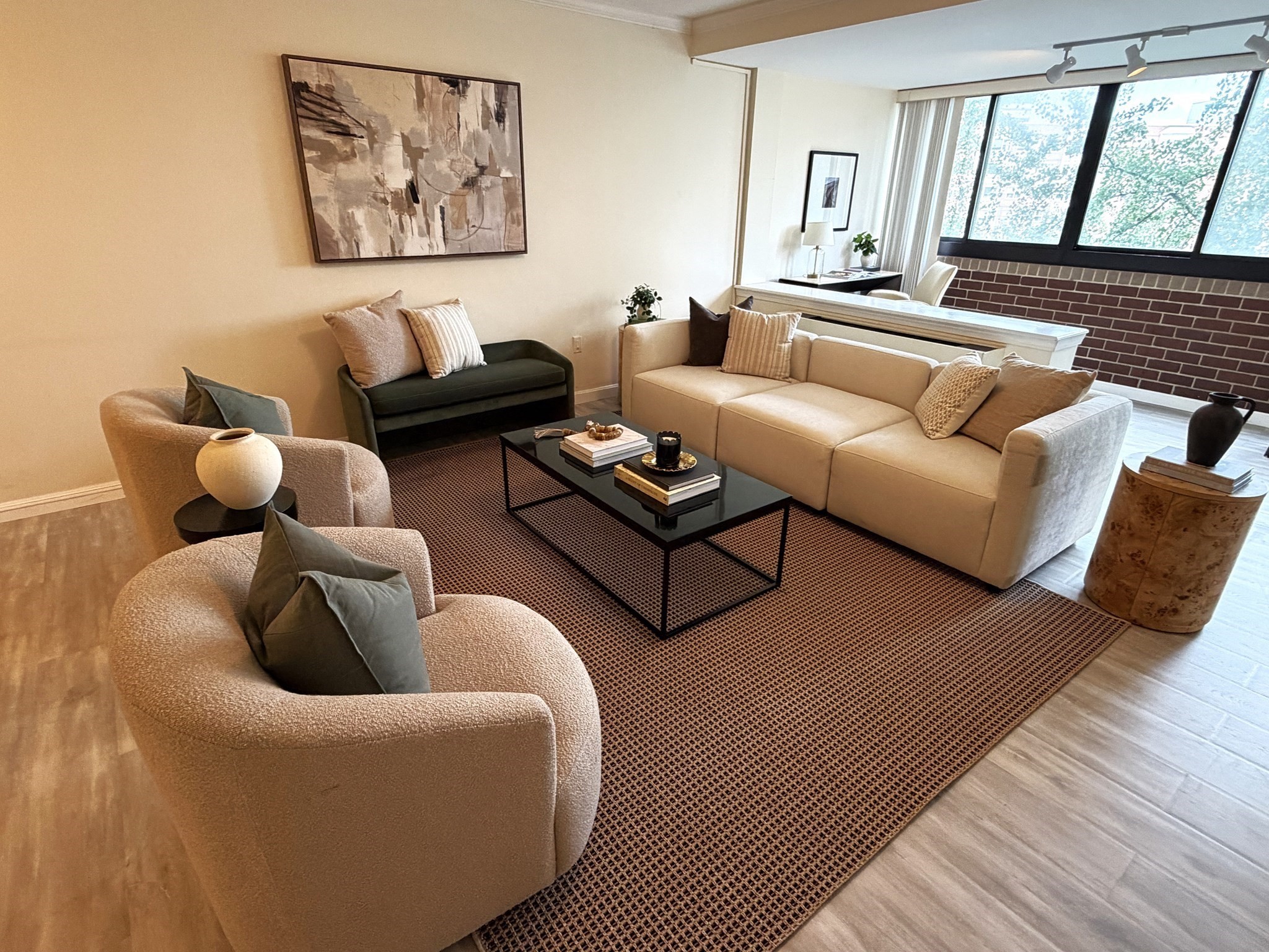 9 Hawthorne Pl Unit 7H, West End, Boston, MA 02114