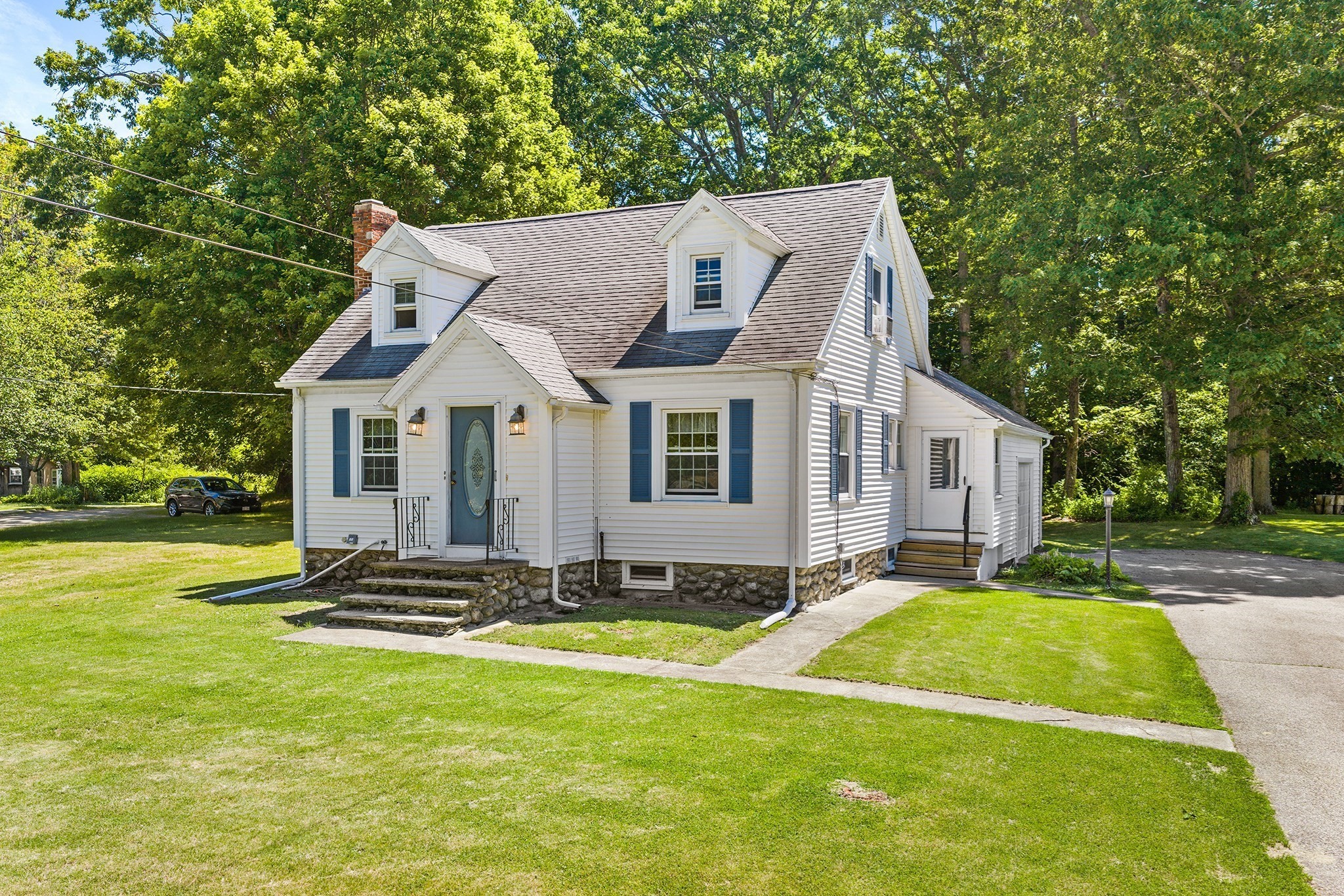 779 Oxford St  S, Auburn, MA 01501