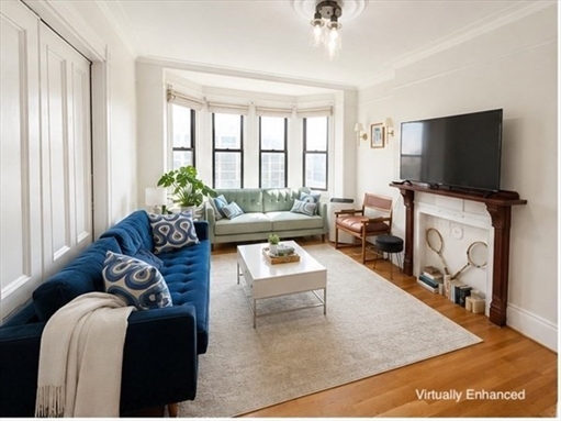 19 Cortes St, Apt 10