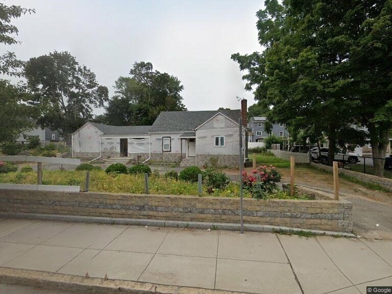 385 Pleasant Str, Brockton, MA 02301