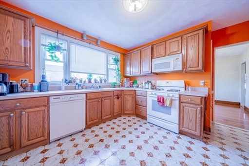 7-9 Ware Street, Apt 2
