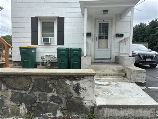 4 Border Street, Apt #4