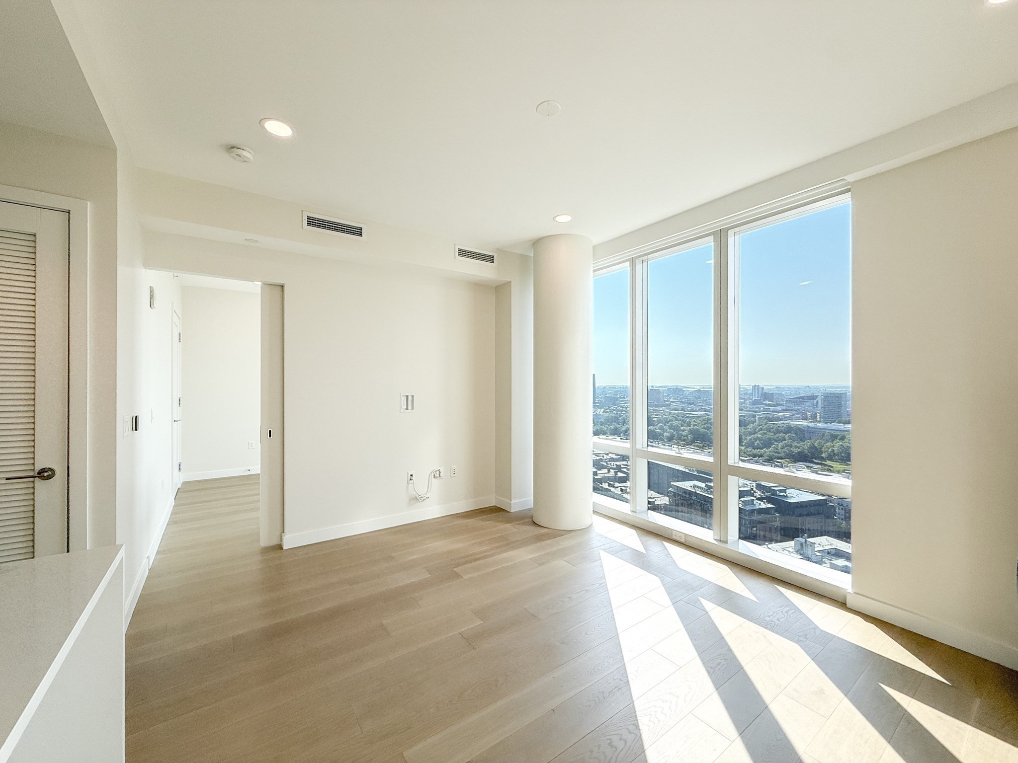 188 Brookline Ave Unit 26H, Fenway, Boston, MA 02215 - Image 2