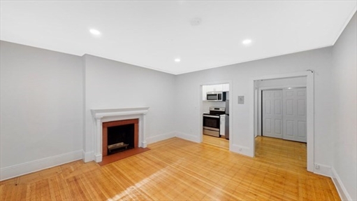 205 Beacon, Apt BF