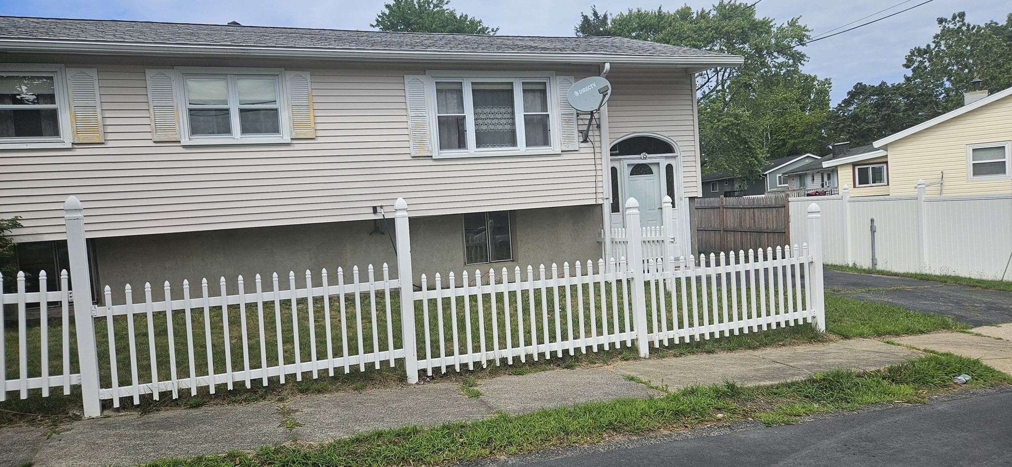 15 Dodge Rd, Hyde Park, Boston, MA 02136
