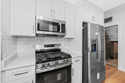 1 Warren St, Apt 109