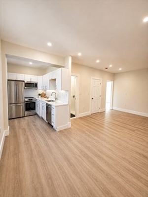 60 Bennington, Apt 3