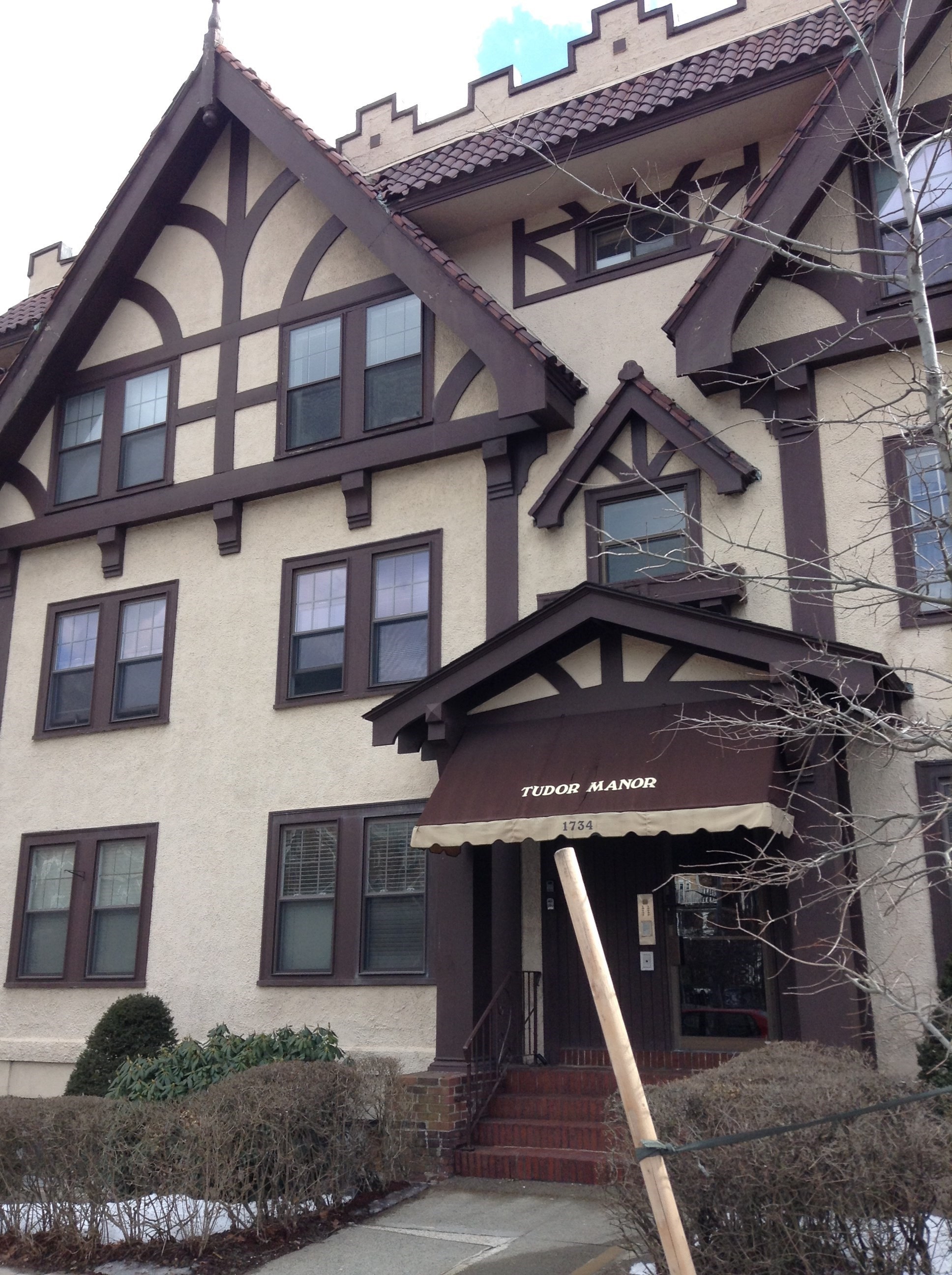1734 Commonwealth Ave Unit 1, Boston College, Boston, MA 02135