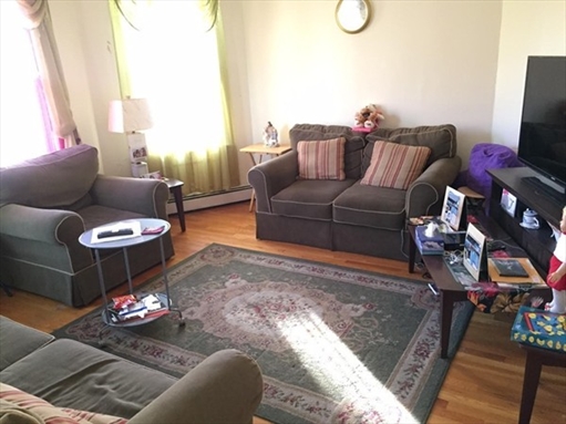 10 Buckley Avenue, Apt 2