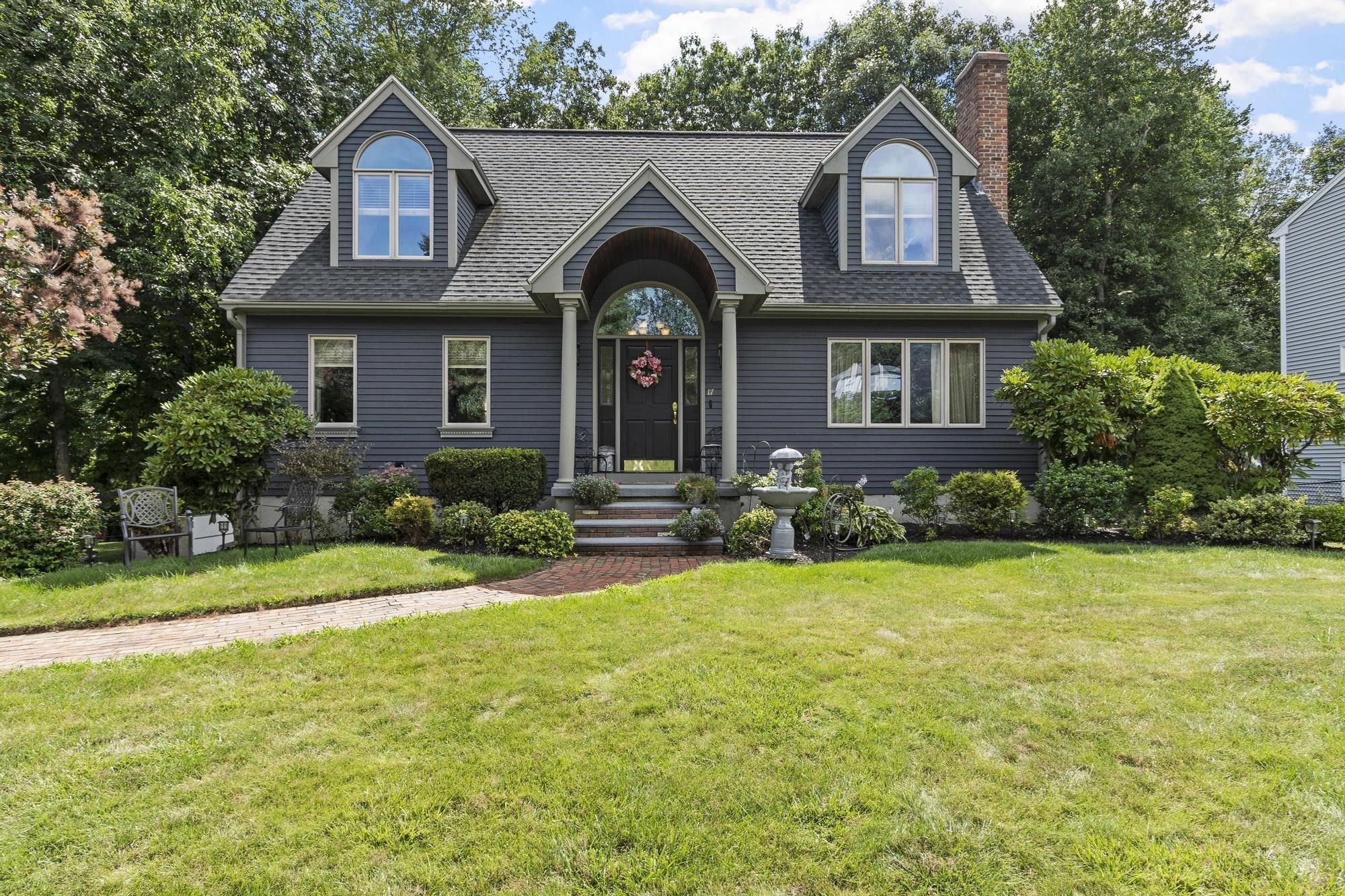 17 Sycamore Drive, Rutland, MA 01543