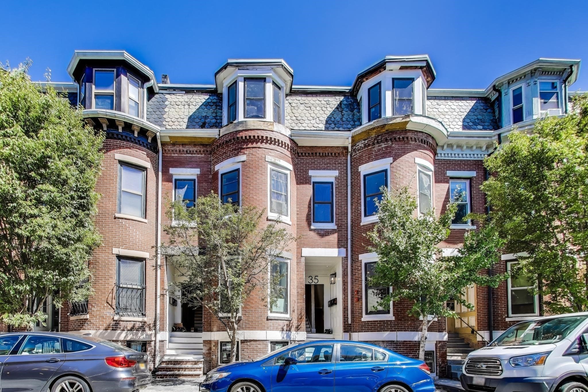 35 Delle Ave, Boston - Mission Hill, MA 02120