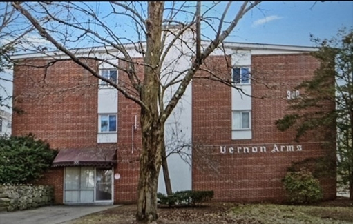 300 Tremont St, Apt 15