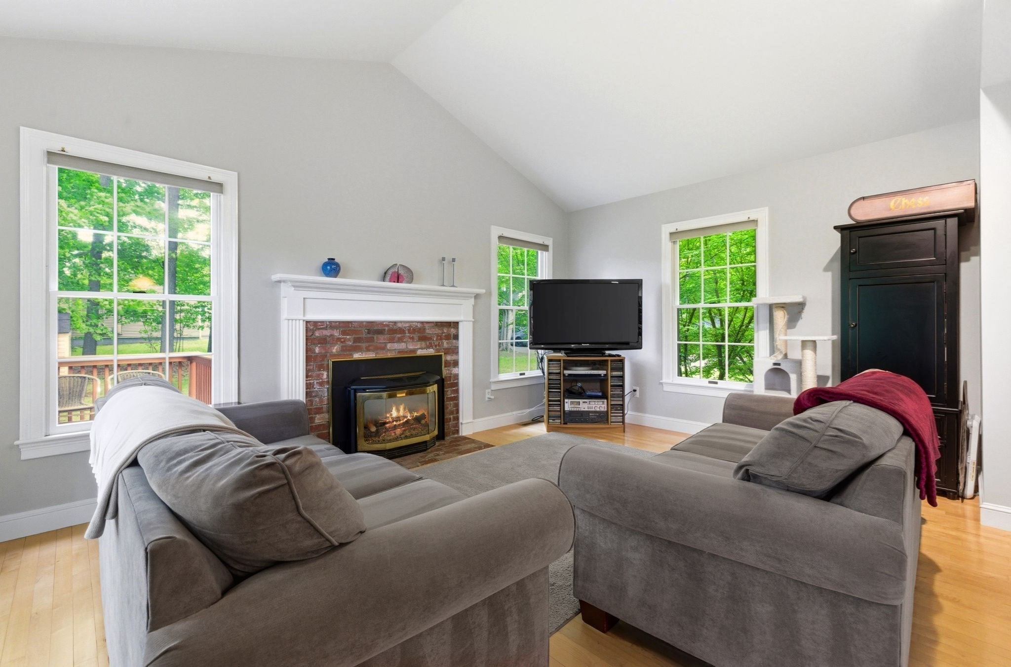 2 Laurel Street, Lexington, MA 02421 - Image 3
