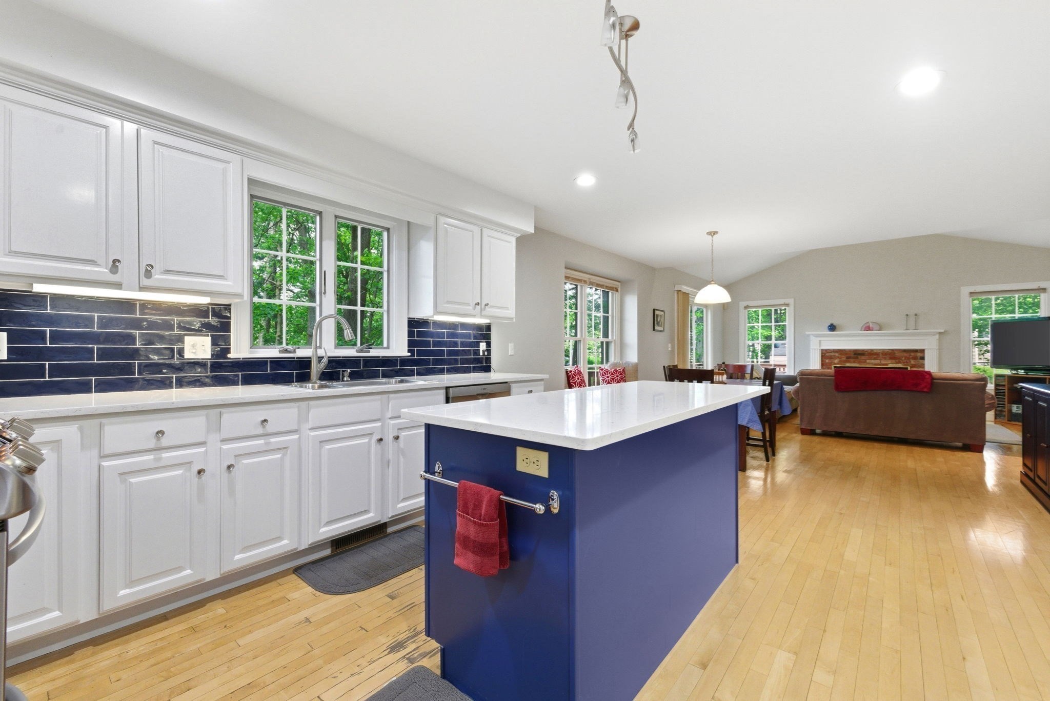 2 Laurel Street, Lexington, MA 02421 - Image 4