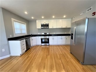 539 Lincoln Ave, Apt 2