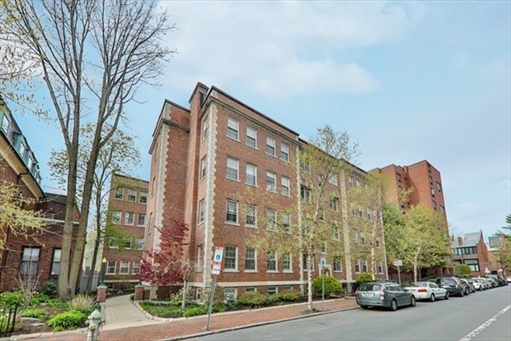 21 Chauncy St, Apt 32