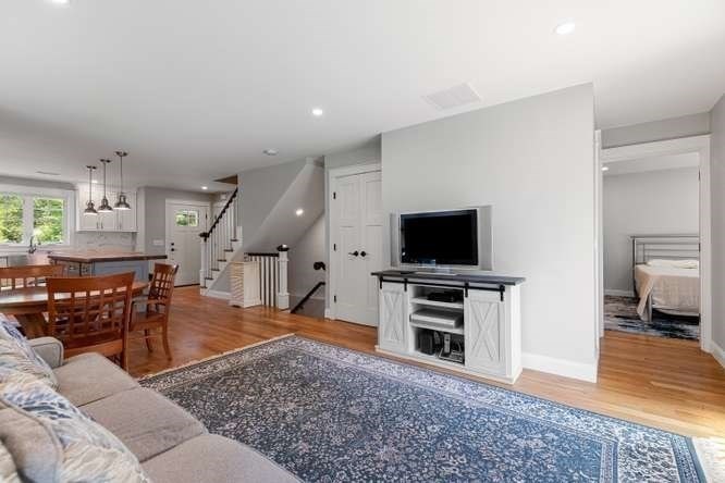 652 Essex Ave Unit B, Gloucester, MA 01930 - Image 6