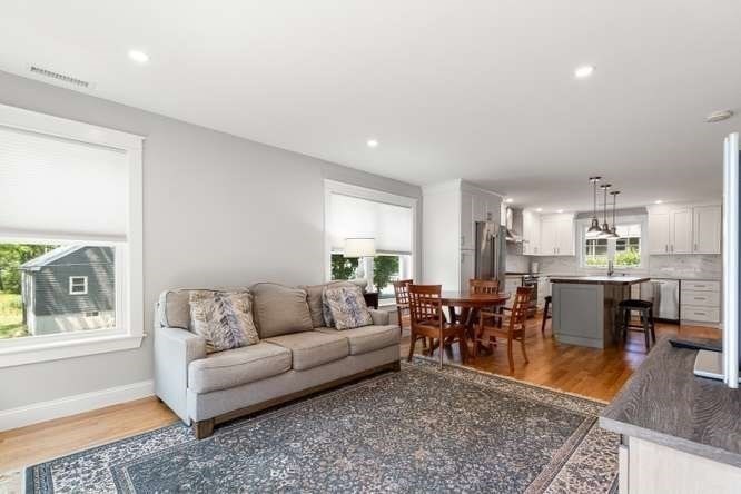 652 Essex Ave Unit B, Gloucester, MA 01930 - Image 8