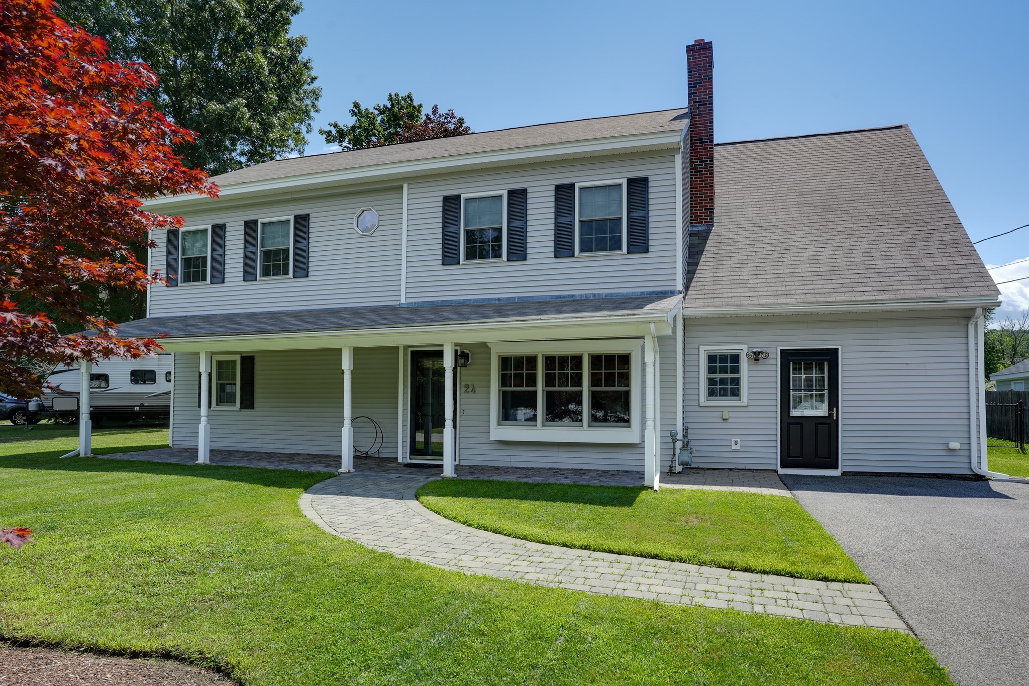 24 Reo Rd, Maynard, MA 01754