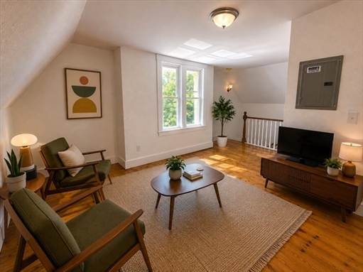 32 Ocean Ave, Apt 3