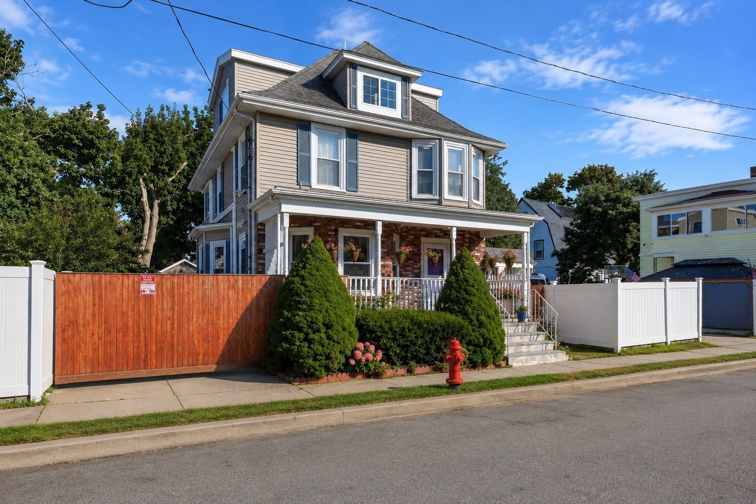 8 Lufkin St, Lynn, MA 01902