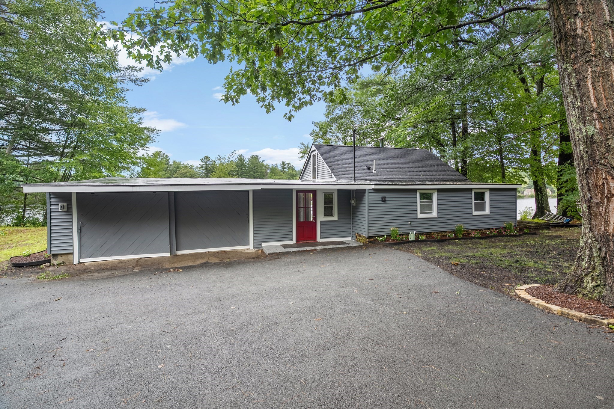 24 Cote Ln, Sutton, MA 01590