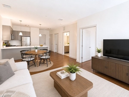 455 Harvard Street, Apt 306