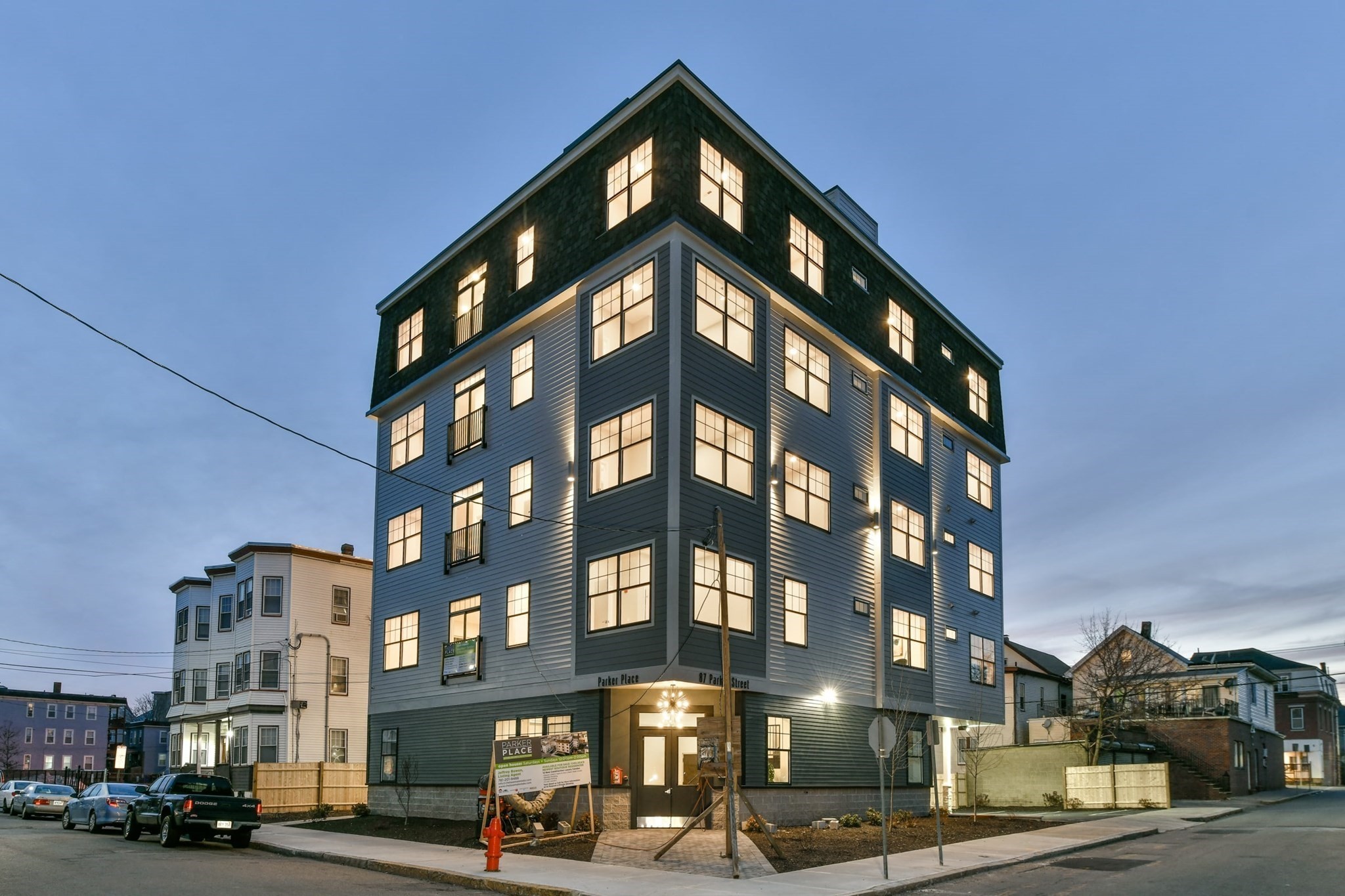87 Parker St Unit 402, Chelsea, MA 02150