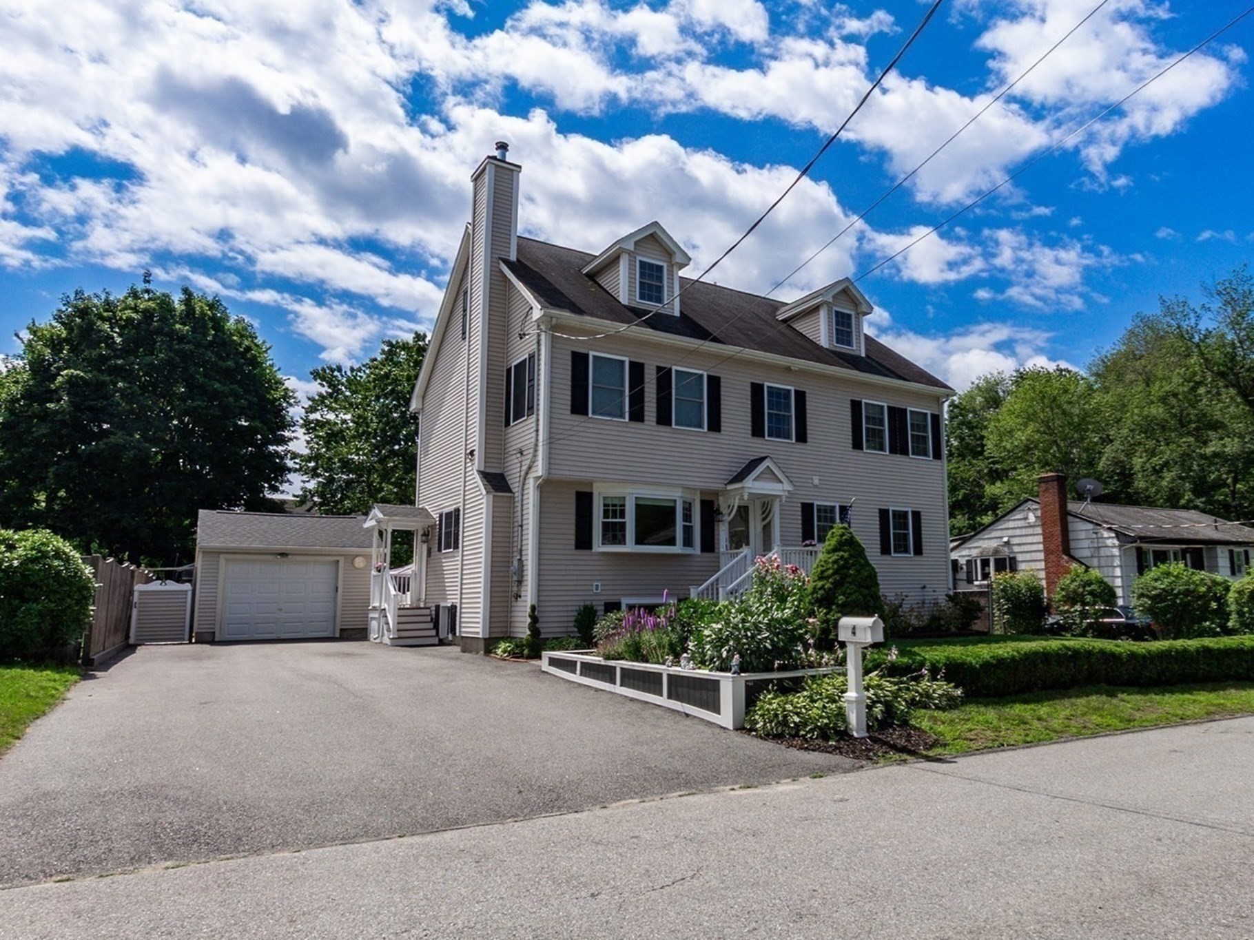 4 Heritage Drive, Reading, MA 01867