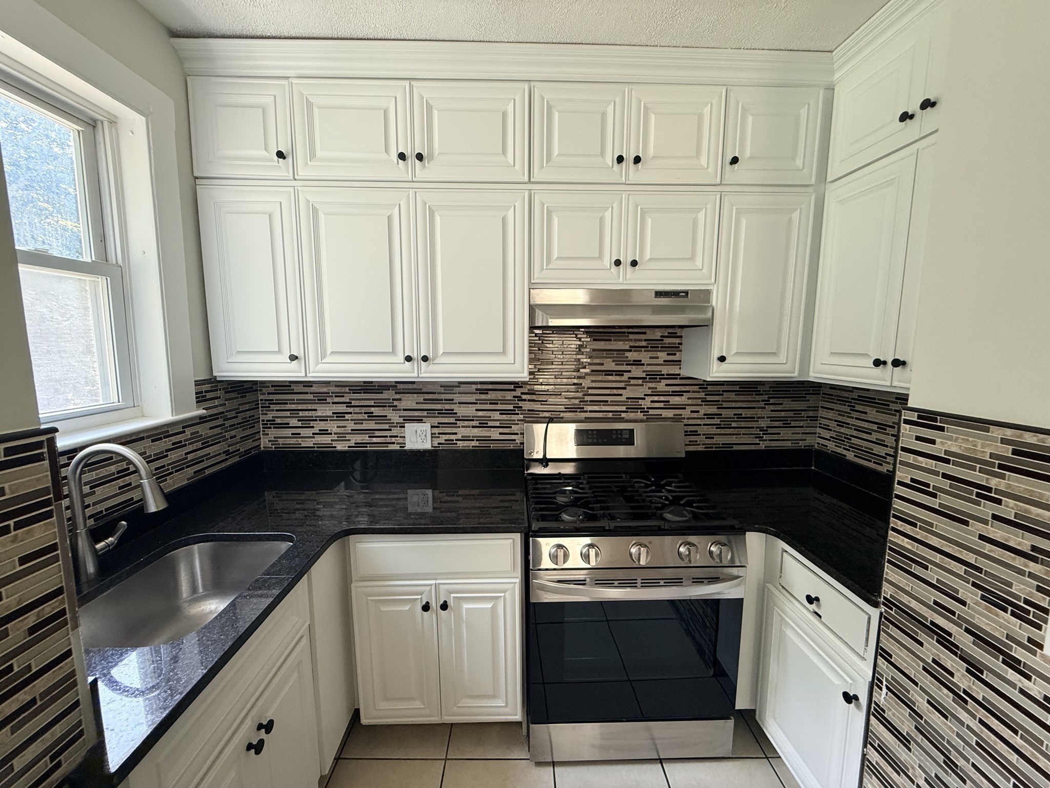 16 Mount Hood Ter Unit 6, Lynn, MA 01901