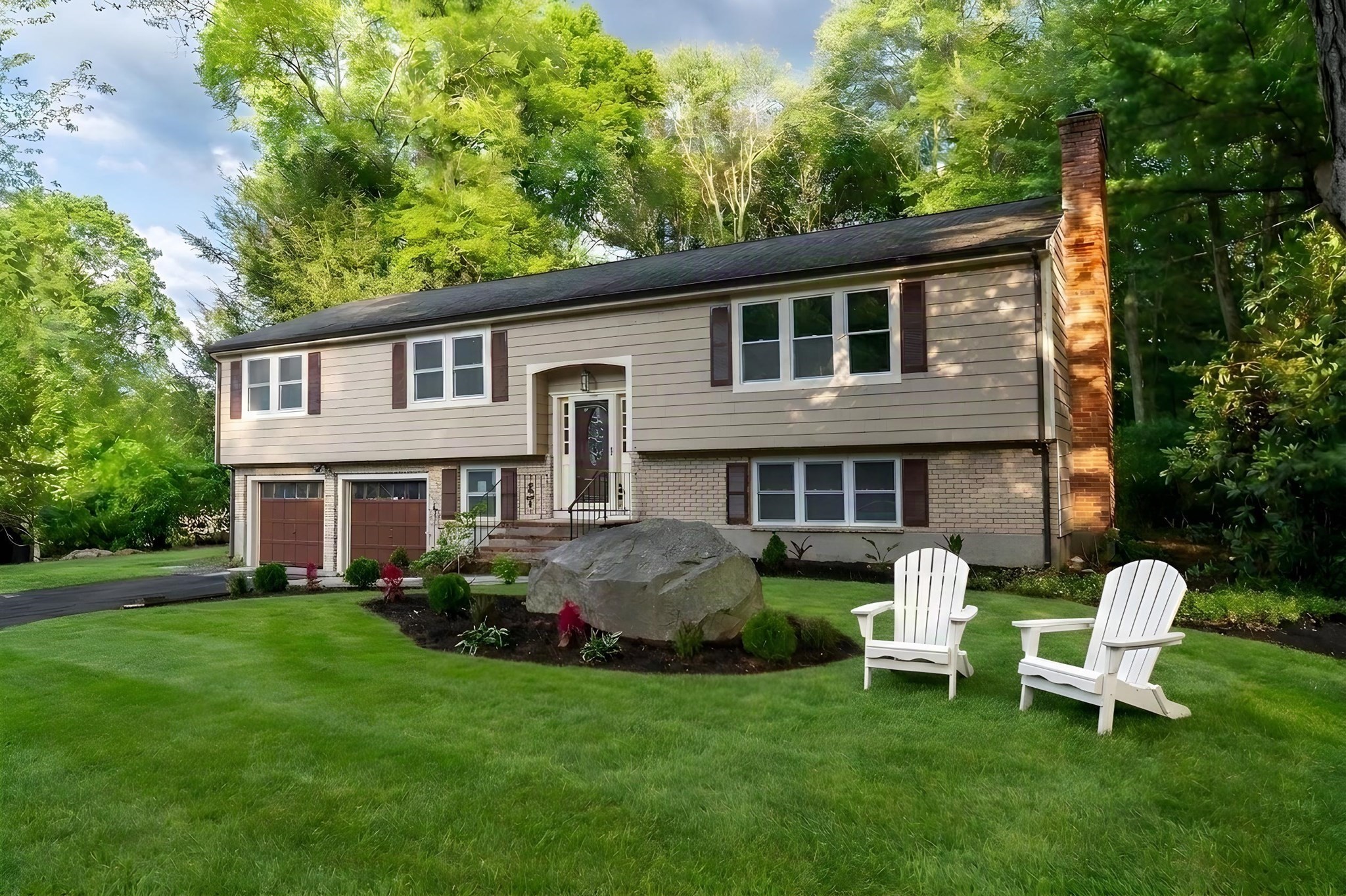 14 Travis Dr, Framingham, MA 01702