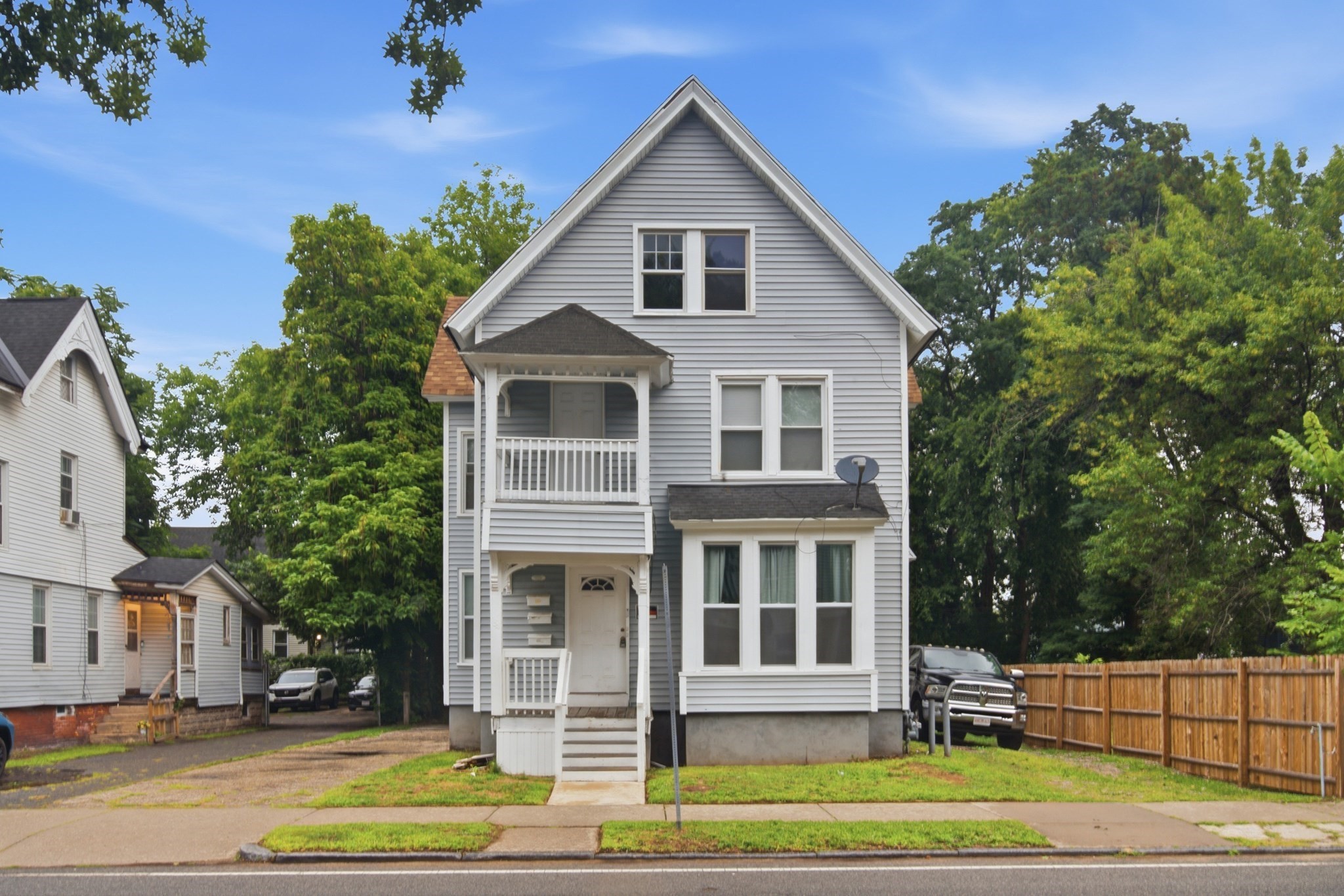 184 King St, Springfield, MA 01109