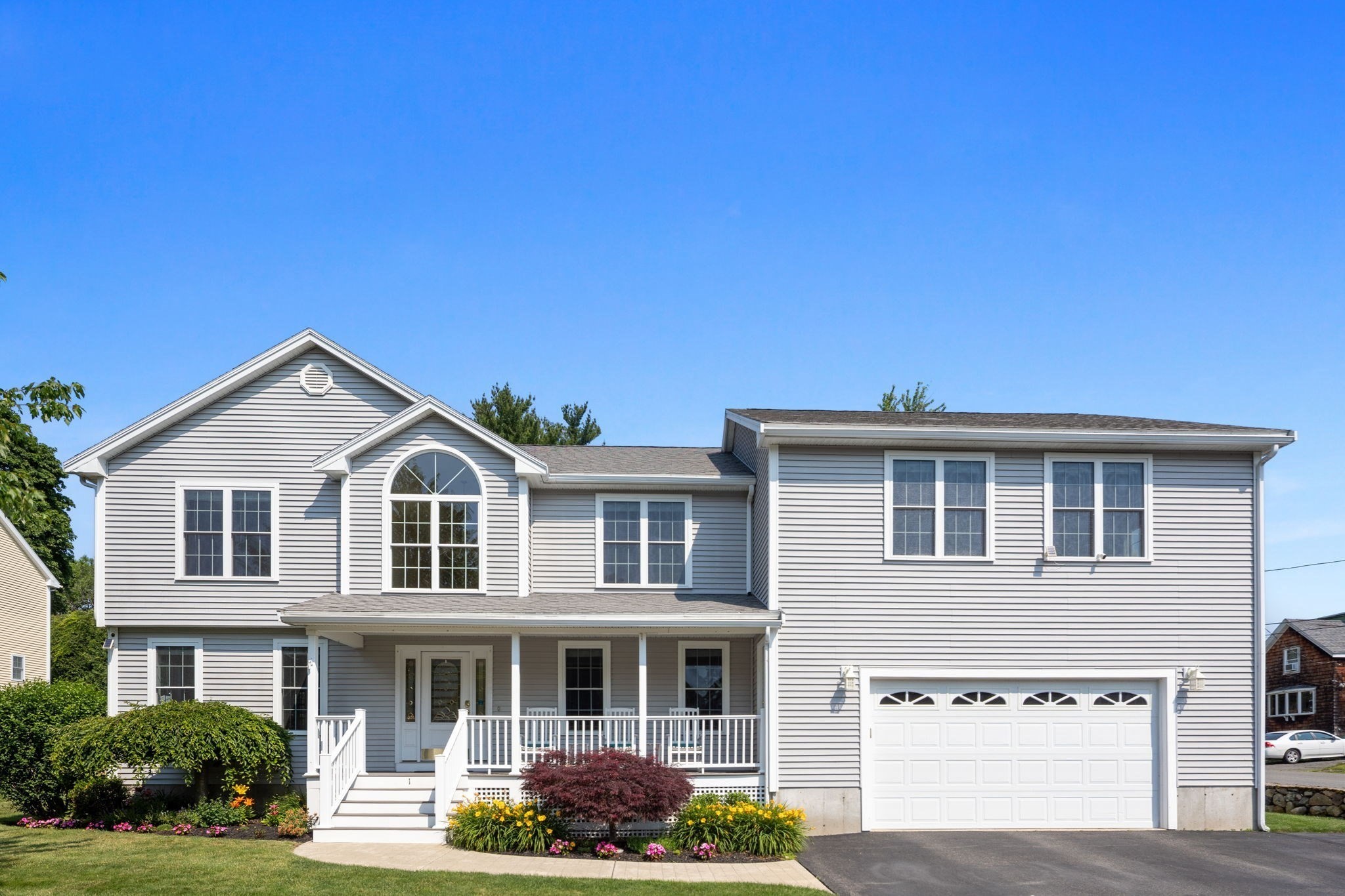 1 Lois Lane, Lynn, MA 01905
