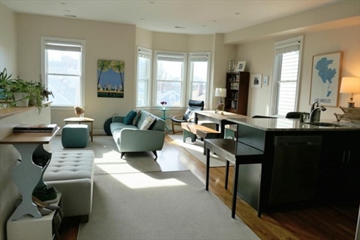 15-17 Plymouth Street, Apt 17-3