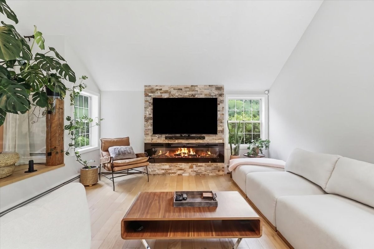 8 Wheelock Road, Wayland, MA 01778 - Image 3