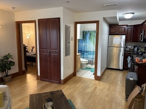 2440 Massachusetts Ave, Apt 38