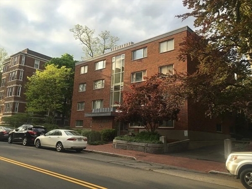 329 Harvard St, Apt 19