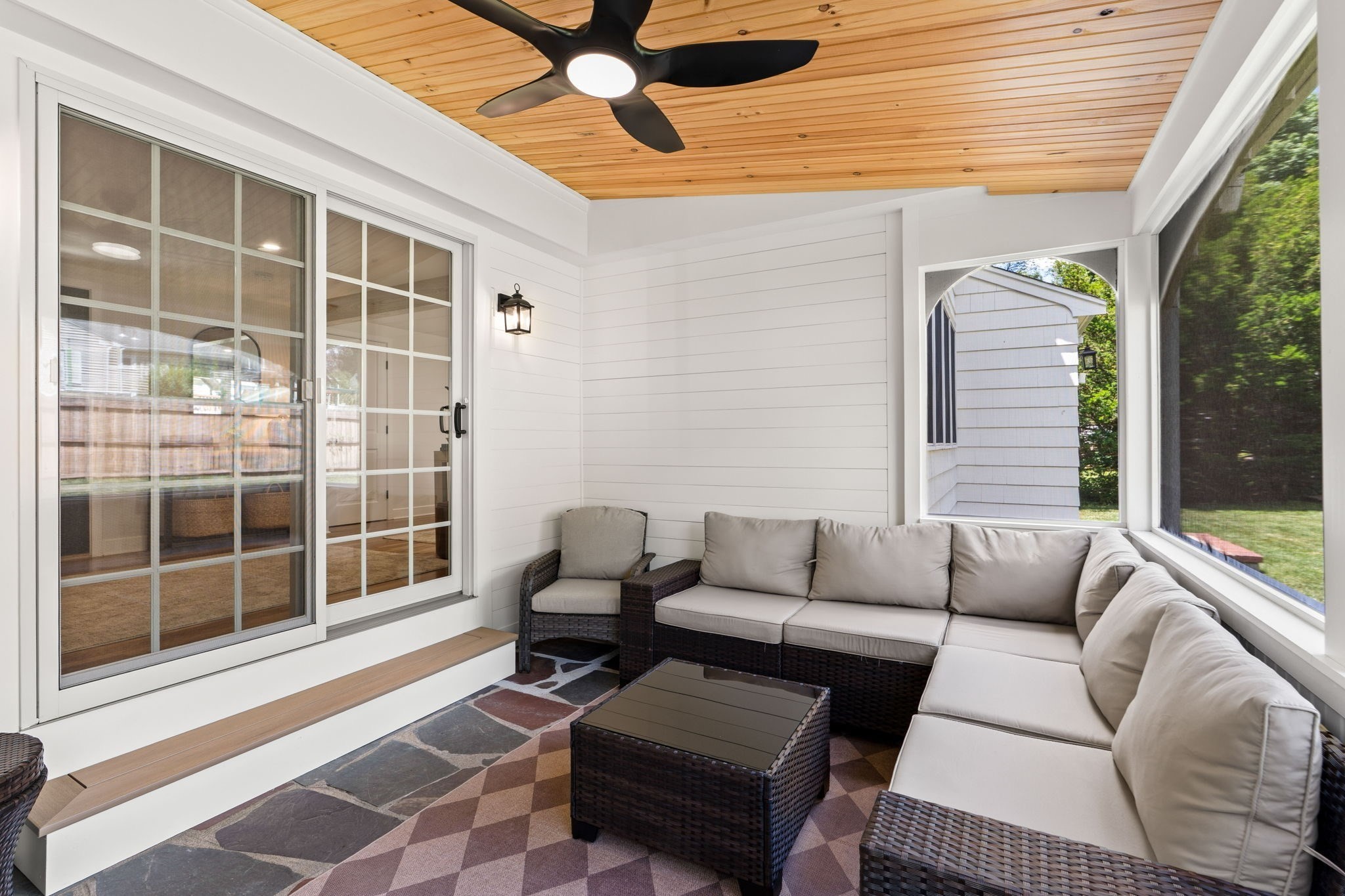 46 Woodcrest Dr, Wakefield, MA 01880 - Image 9