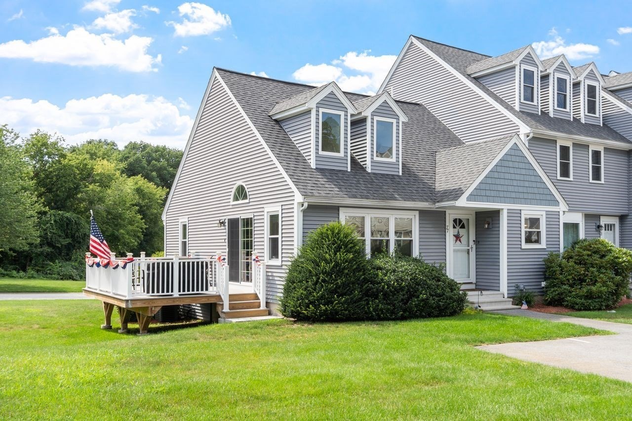 77 Merrimack Meadows Ln Unit 77, Tewksbury, MA 01876